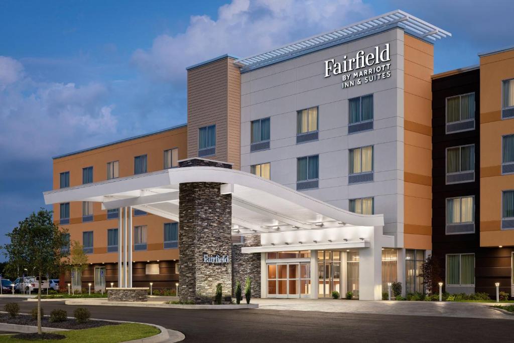 Fairfield Inn & Suites Shawnee